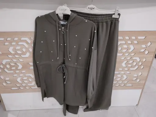 Set Two Pieces Olive طقم محجبات قطعتين